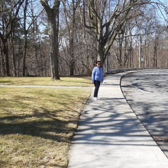 Meet your Posher, Ilda - Picture 1 of 1